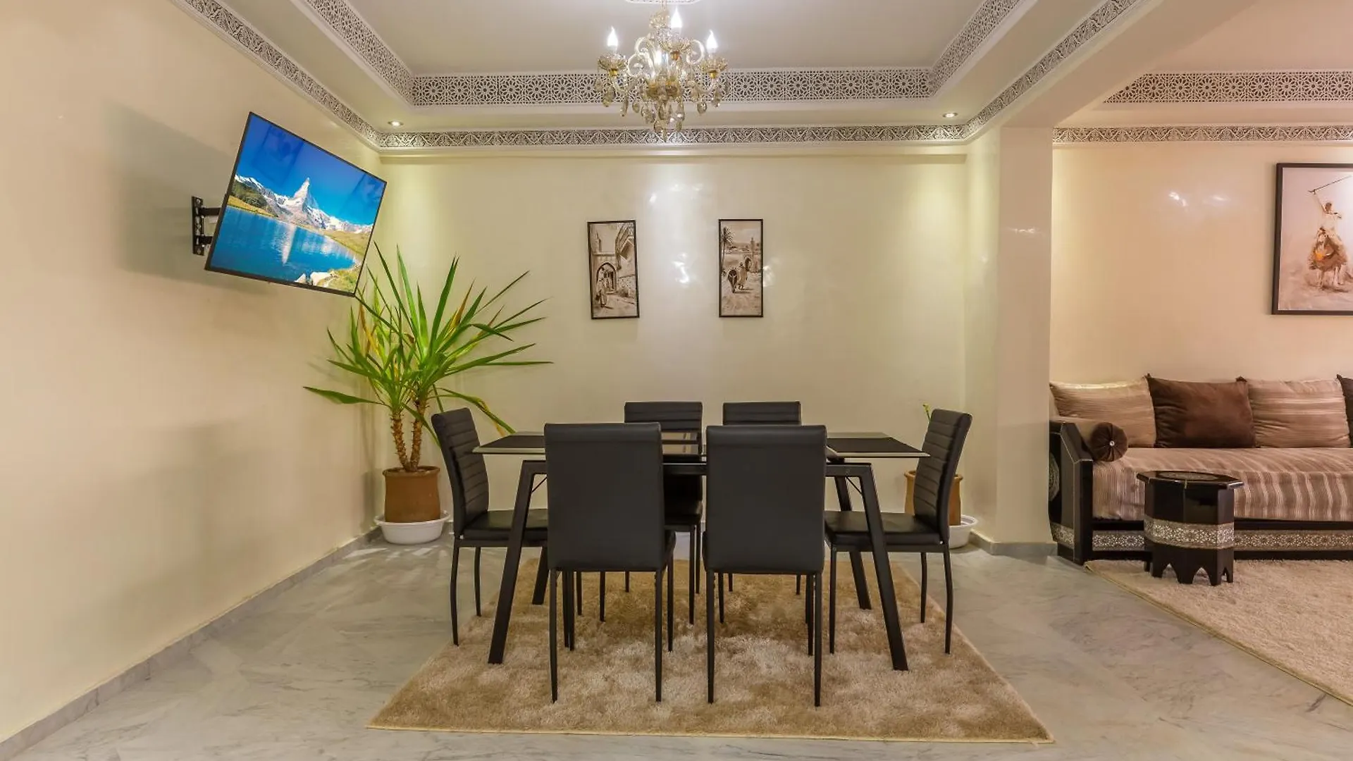 Appartement Raffine Au Centre contacts